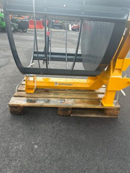 Uniforest Holzbündelgerät PYTHON HFS für Dreipunktanbau und Euroanbau – Bild 4