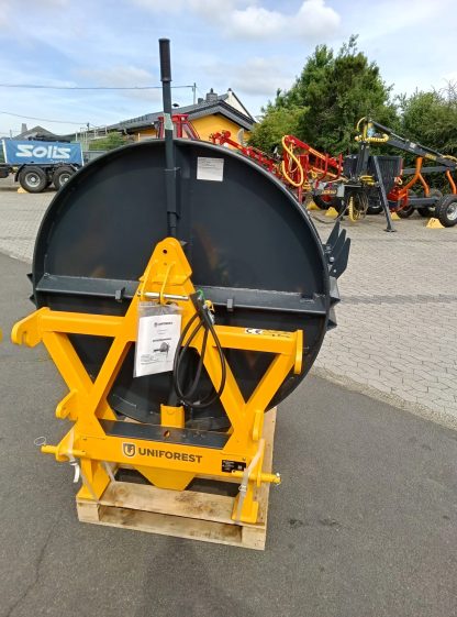 Uniforest Holzbündelgerät PYTHON HF für Frontlader und Dreipunkt