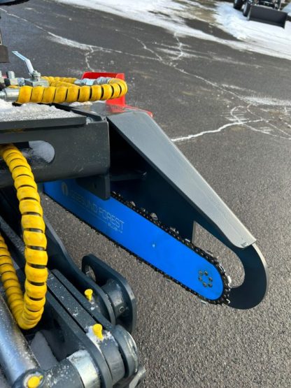 Uniforest Holzgreifer 1500 PRO mit Sägeeinheit MS 500 hydraulische Kettensäge Greifersäge – Bild 4