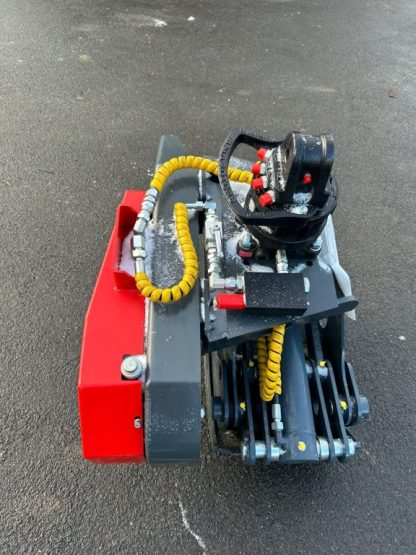 Uniforest Holzgreifer 1500 PRO mit Sägeeinheit MS 500 hydraulische Kettensäge Greifersäge – Bild 2