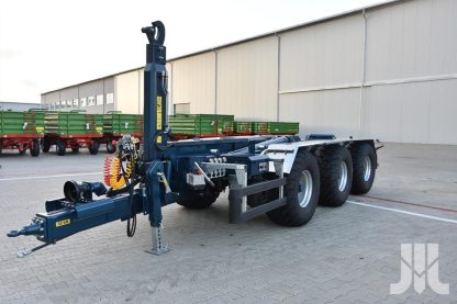 Pronar T386 Hakenliftanhänger Tridem Abrollcontainer SBF