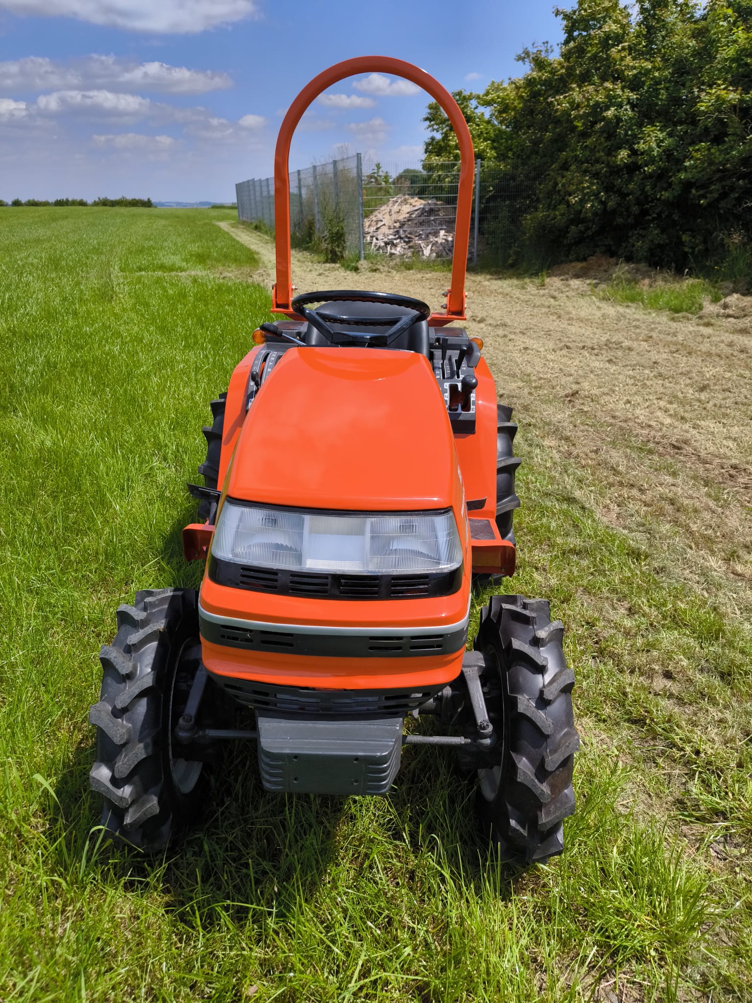 Kubota Aste A-14 Kleintraktor Allrad, Überrollbügel ÜBERHOLT