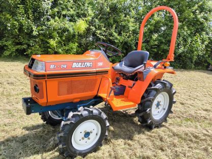 Kubota Aste B1-14 Kleintraktor Allrad, Überrollbügel ÜBERHOLT – Bild 2