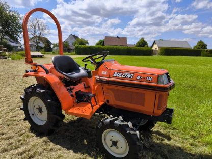 Kubota Aste B1-14 Kleintraktor Allrad, Überrollbügel ÜBERHOLT