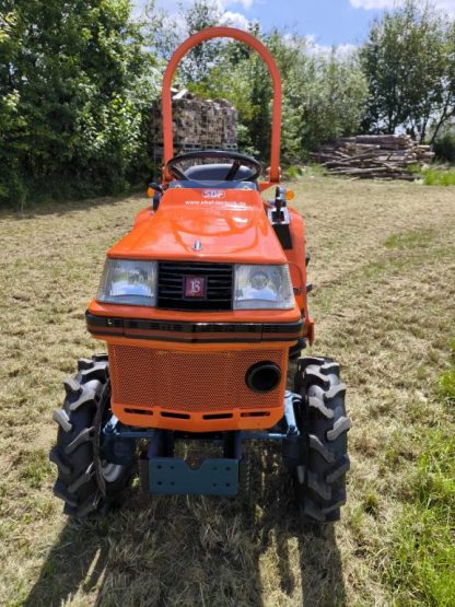 Kubota Aste B1-14 Kleintraktor Allrad, Überrollbügel ÜBERHOLT – Bild 6