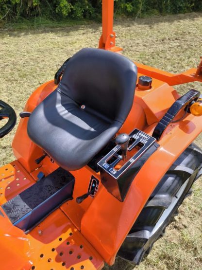 Kubota Aste B1-14 Kleintraktor Allrad, Überrollbügel ÜBERHOLT – Bild 8