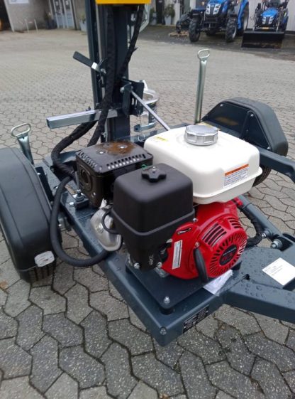 Uniforest Holzspalter mit Benzinmotor TITANIUM 14 / 18 TR, schnell, Anhänger 750 kg PKW – Bild 8