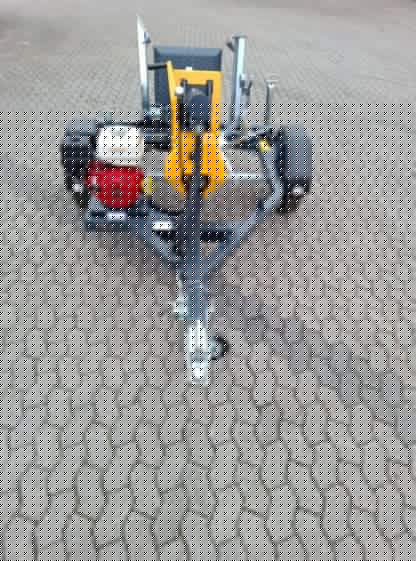 Uniforest Holzspalter mit Benzinmotor TITANIUM 14 / 18 TR, schnell, Anhänger 750 kg PKW – Bild 6