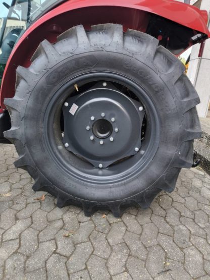 Ackerstollen Radialbereifung für Tym 5025 und 6225