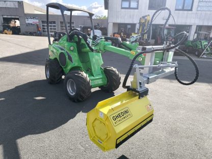 Hydraulischer Mulchkopf mit BBS Seitenverschiebeadapter und Euroaufnahme oder Avant Aufnahme – Bild 3