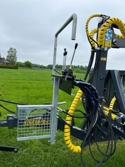Mieten KTS Rückewagen 7000 mit 5,4m Kran – Bild 6