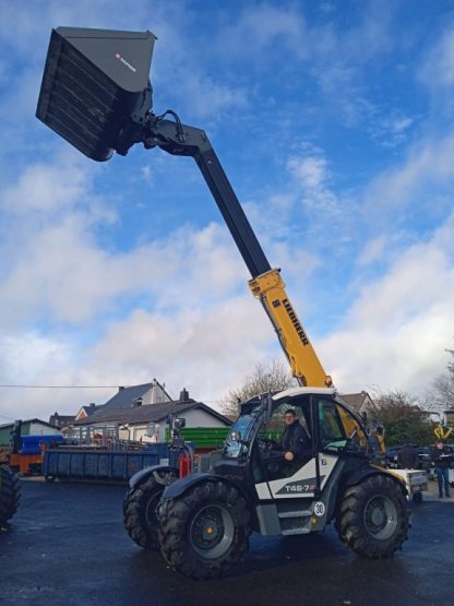 Mieten Teleskoplader Liebherr Radlader T46-7 – Bild 19