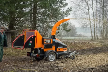 Mieten Pronar MR15 Häcksler mit PKW Fahrwerk – Bild 5