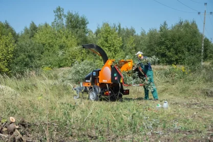 Mieten Pronar MR15 Häcksler mit PKW Fahrwerk – Bild 14