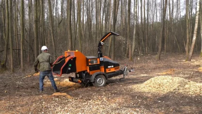 Mieten Pronar MR15 Häcksler mit PKW Fahrwerk – Bild 11