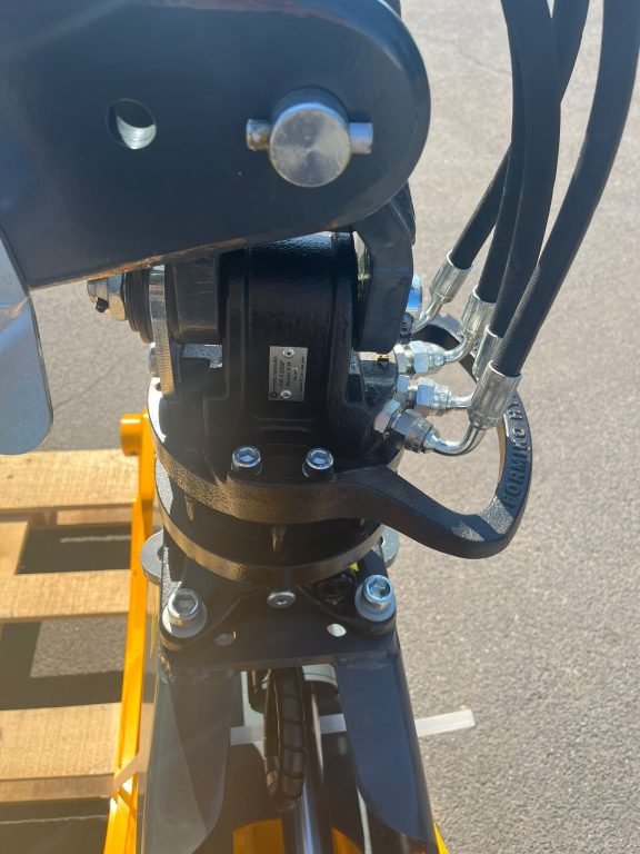 Uniforest Rückezange SCORPION 1800F Frontanbau Euroaufnahme Dreipunktanbau Holzgreifer Frontladergreifer – Bild 12