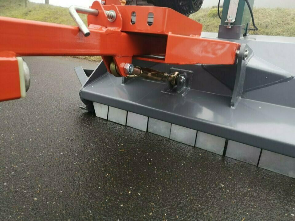 SBF Mulcher ATV 120 mit Fahrwerk und Benzinmotor Quad – Bild 7