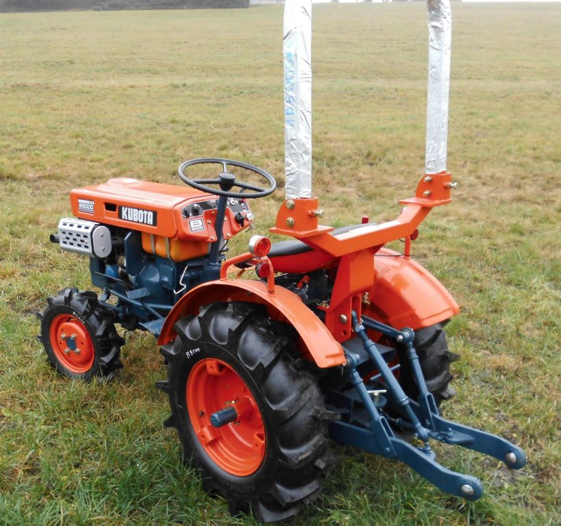 Kubota Traktor B5000 mit Allrad neu lackiert und überholt – Bild 2