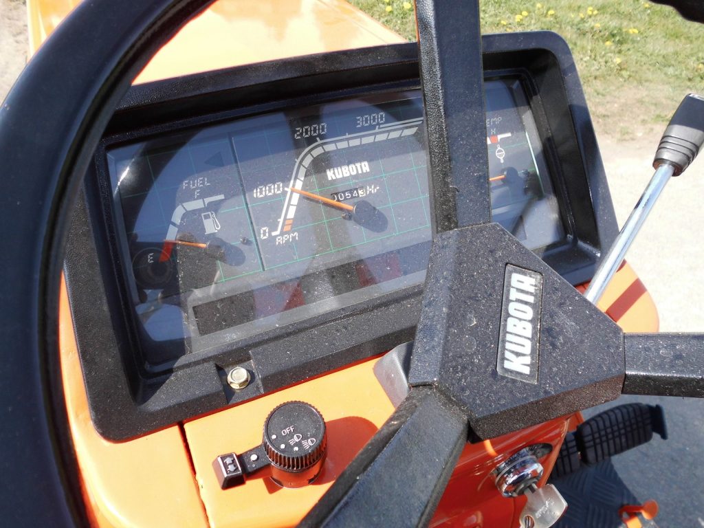 Kubota Traktor B1-17 mit Allradantrieb – Bild 11