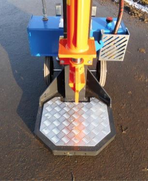 Professioneller Holzspalter Balfor Pro 13 SB mit eigenem Benzinmotor – Bild 10