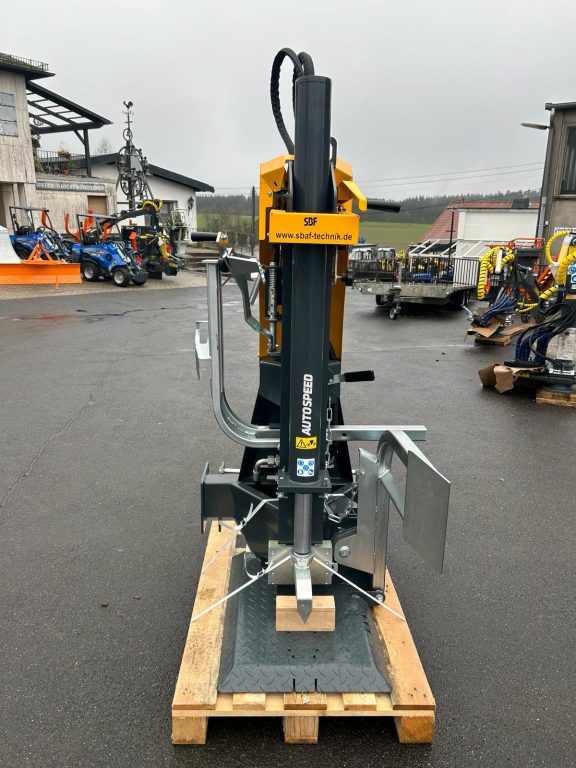 Aktion Holzspalter Uniforest TITANIUM 18 CD Zapfwellenantrieb Gusspumpe schnell SBF