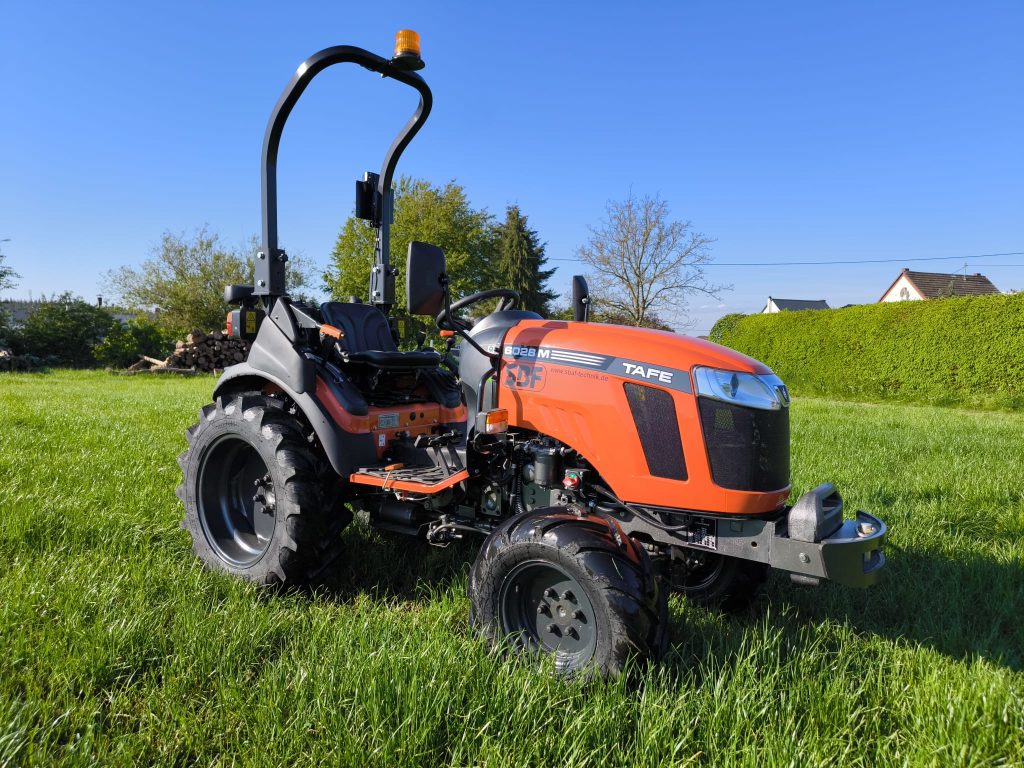 Tafe 6028M Kleintraktor 25 km/h SBF kein Solis Iseki oder Kubota!