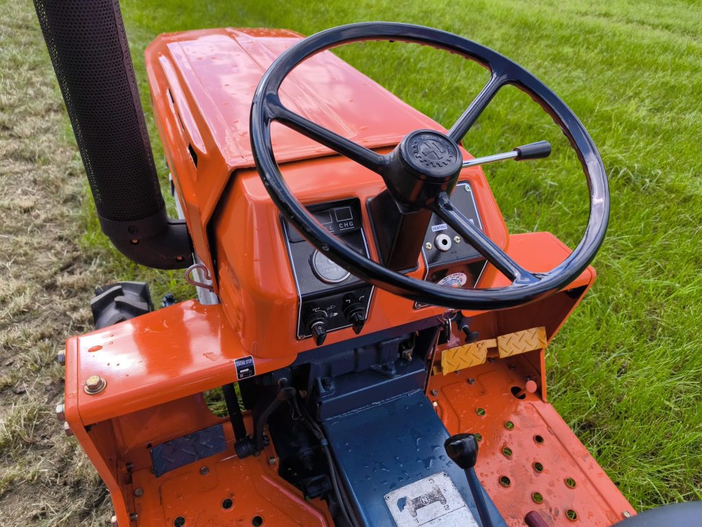 Kubota B1600 Kleintraktor Allrad, Überrollbügel ÜBERHOLT – Bild 5