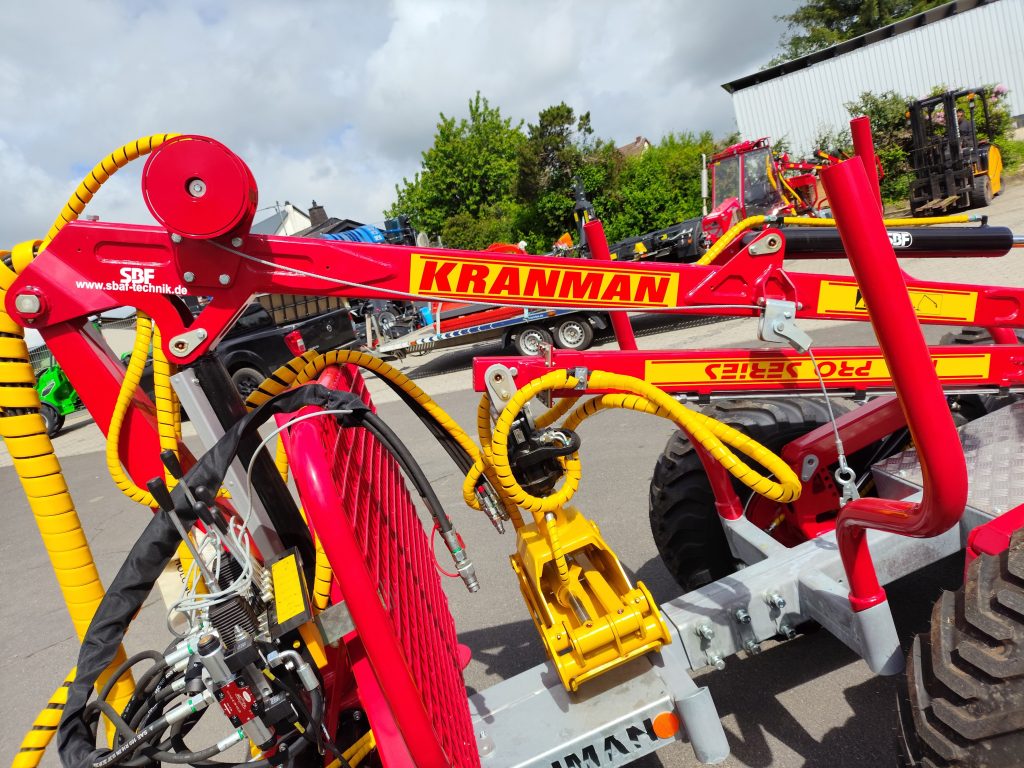 Kranman Rückewagen T5000, Radantrieb, hydr.Bremse, Forstkran 4.60 – Bild 11