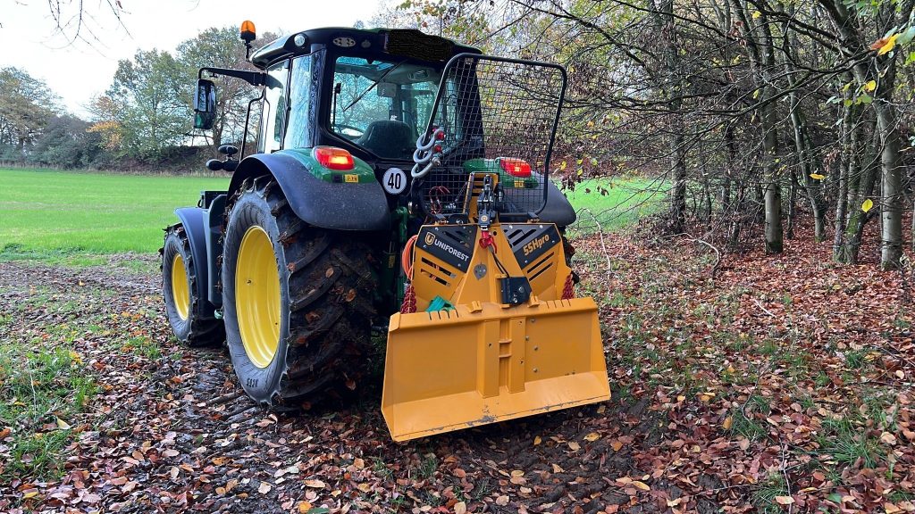 Uniforest 55Hpro Forstseilwinde Funk Zapfwelle 5,5 to 1,8m Schild Terra Funk – Bild 14