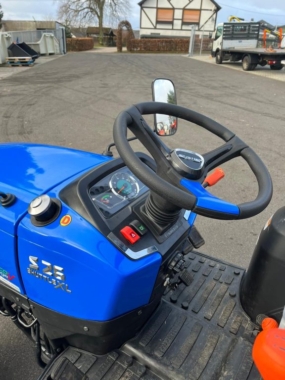 Solis 26 9+9 Kleintraktor Seitenschaltung synchronisiert Wendeschaltung – Bild 12