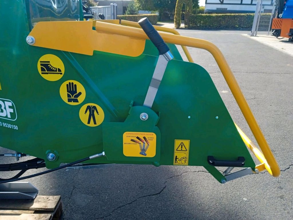 Holzhacker Holzhäcksler Profi Antistress HS 170 SBF Hackschnitzel – Bild 5