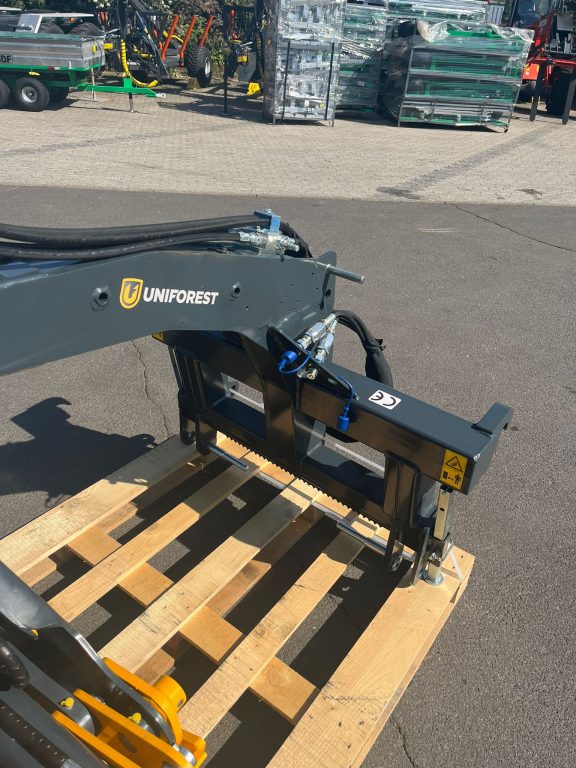 Uniforest Rückezange SCORPION 1800F Frontanbau Euroaufnahme Dreipunktanbau Holzgreifer Frontladergreifer – Bild 3