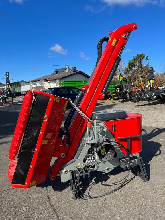 Böschungsmulcher Auslegemulcher Omarv D 500 Eco - Maximale Auslegung 480 cm