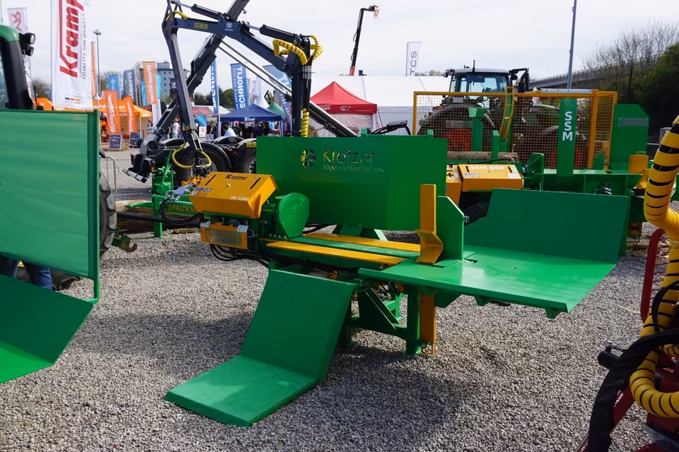 Holzspalter Kretzer SK 1200/30 Liegend Spalter Seitenwangen hydr.