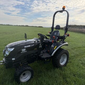 Solis 26 9+9 Panther Black Edition Schlepper Traktor SBF