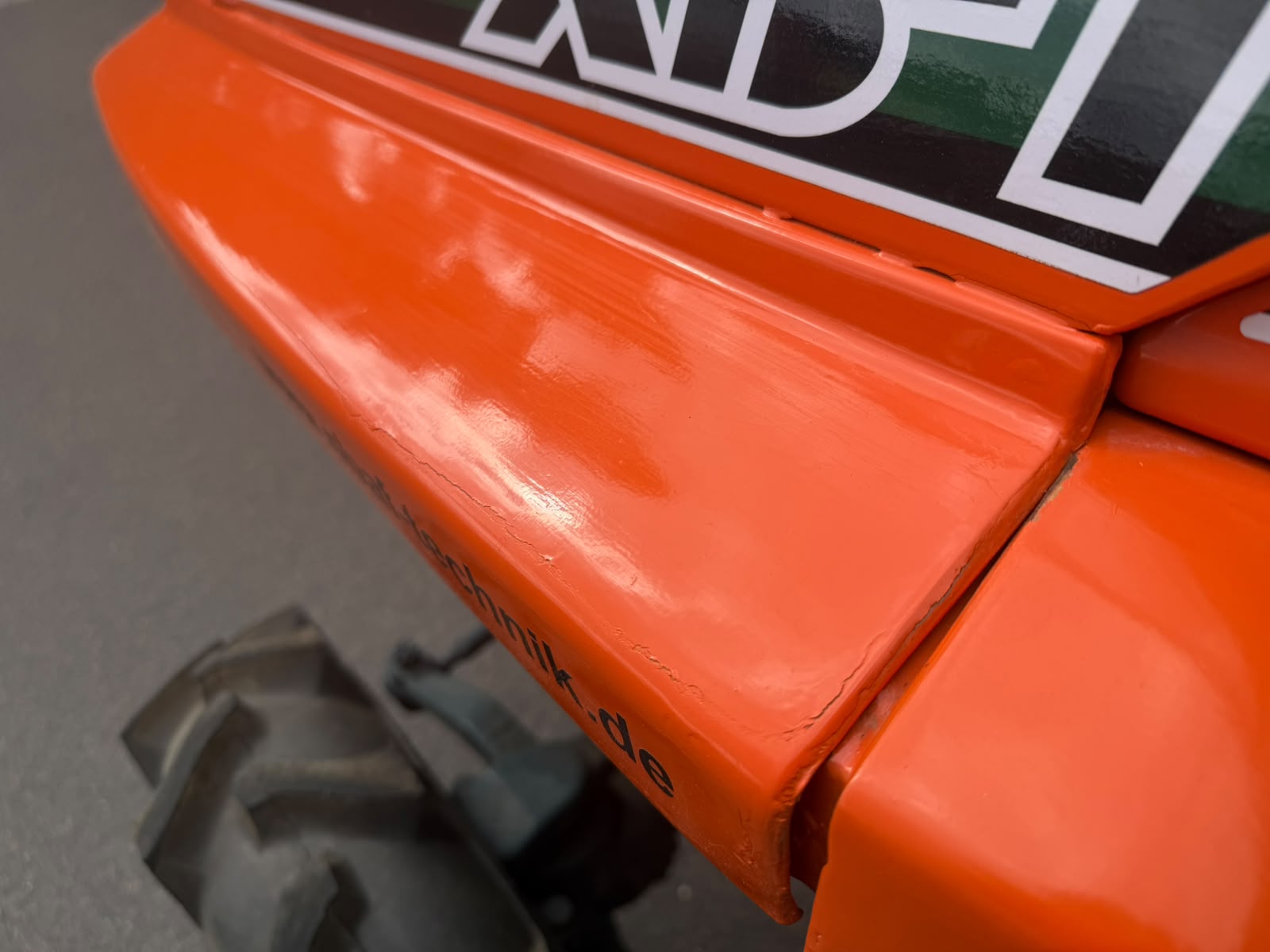 Kubota XB-1 Kleintraktor Schmalspurschlepper Minitraktor SBF – Bild 10