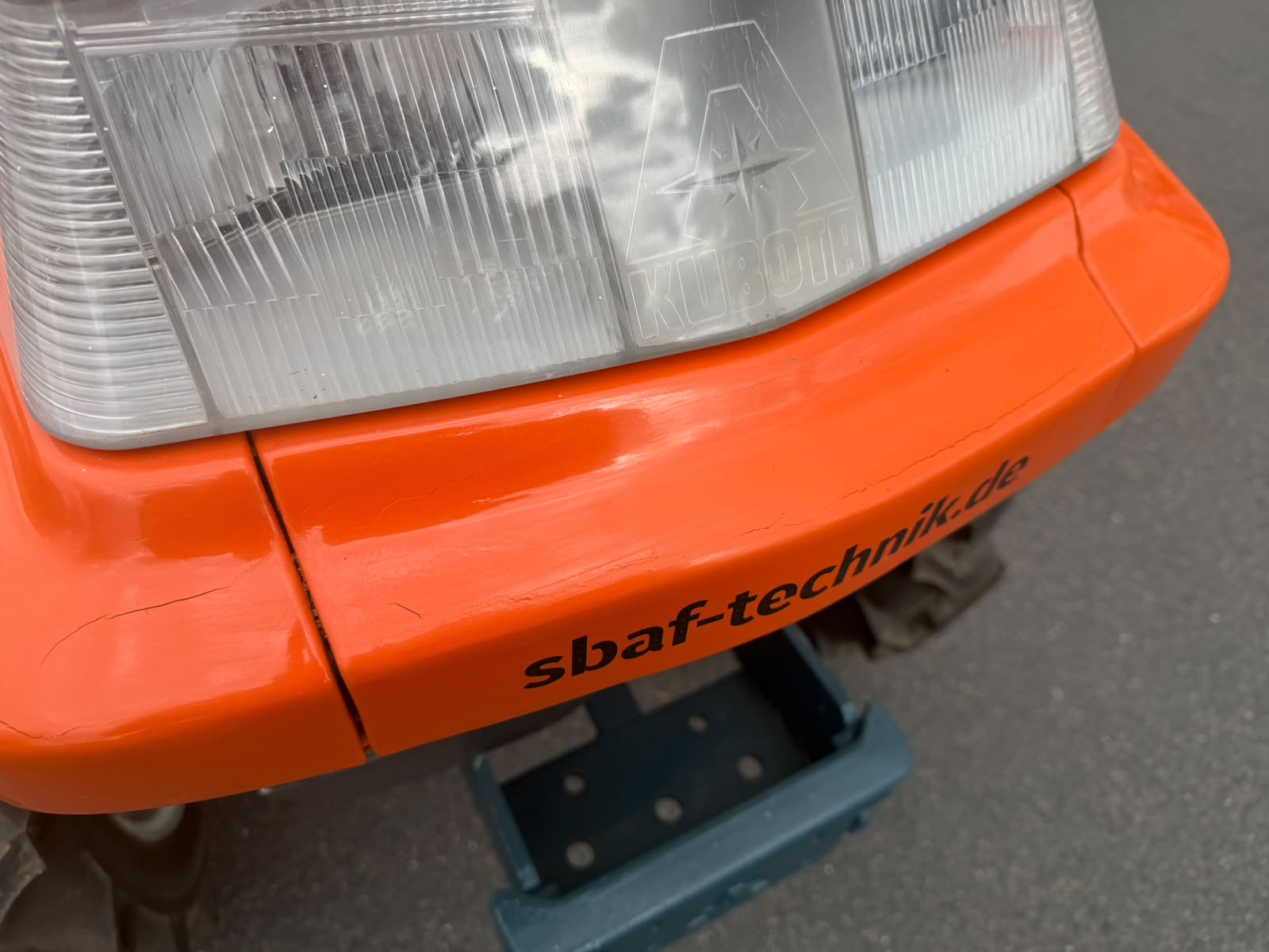 Kubota XB-1 Kleintraktor Schmalspurschlepper Minitraktor SBF – Bild 12