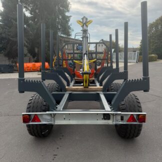 Rückewagen SBF SB 11 mit K750 Kran mit Druckluftbremse, Leiterrahmen, sehr stabil