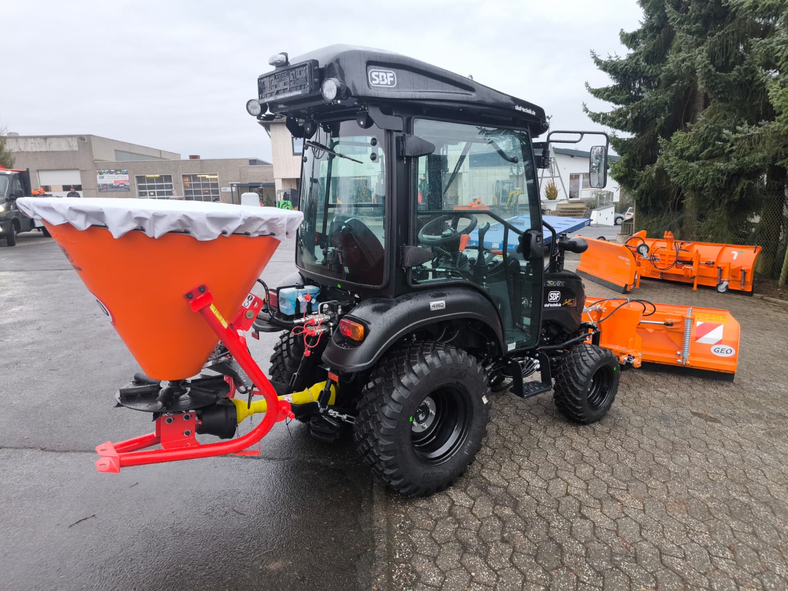SBF L300H Salzstreuer Düngerstreuer Winterdienst Komplettpaket – Bild 2