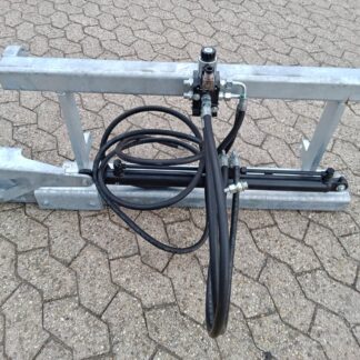 Seitenverschiebeadapter 700mm (Euroaufnahme) mit 6/2 Wegeventil